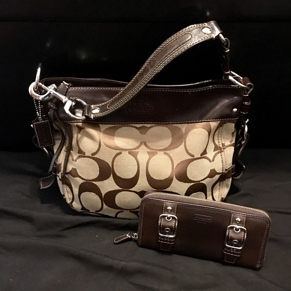 Coach Handbags - Coach Purse w/ Wallet